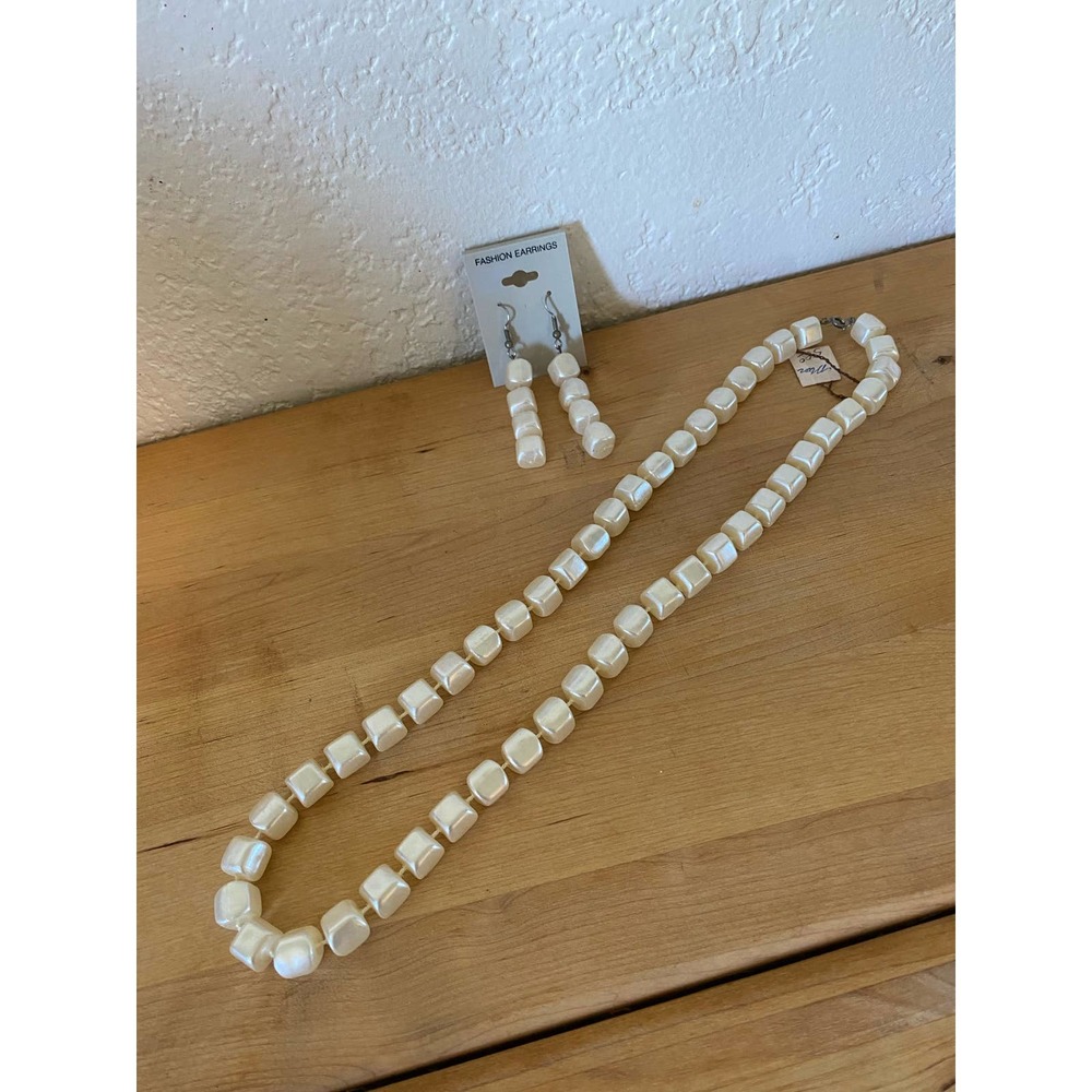 Vintage Costume Jewelry Set Necklace and Earrings Square “Pearls”
